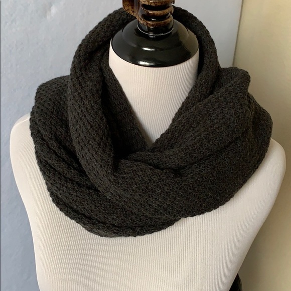 Scarf & Round Purse Combo - black - Picture 13 of 16